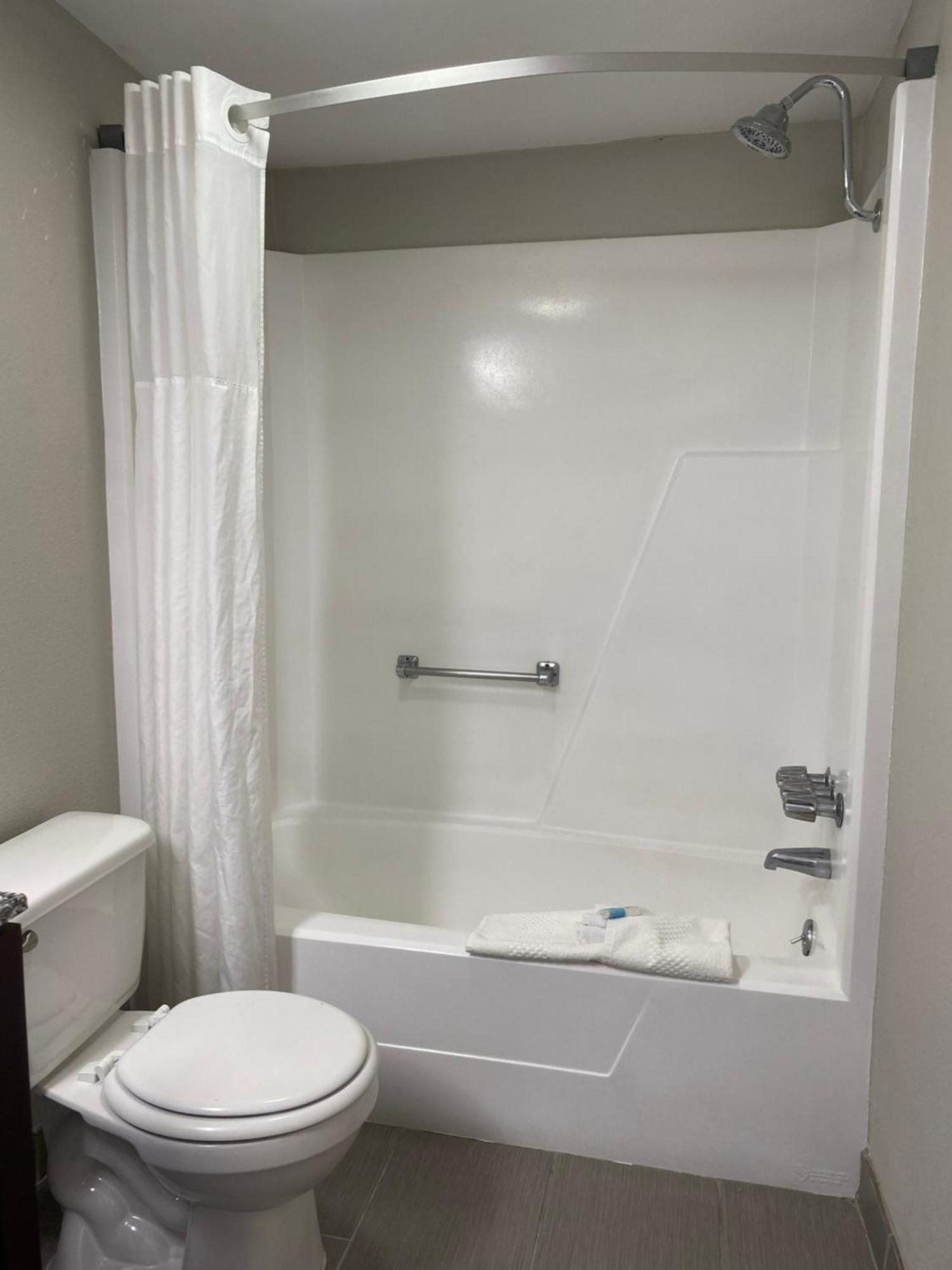 Cambridge Inn Oklahoma City Extérieur photo